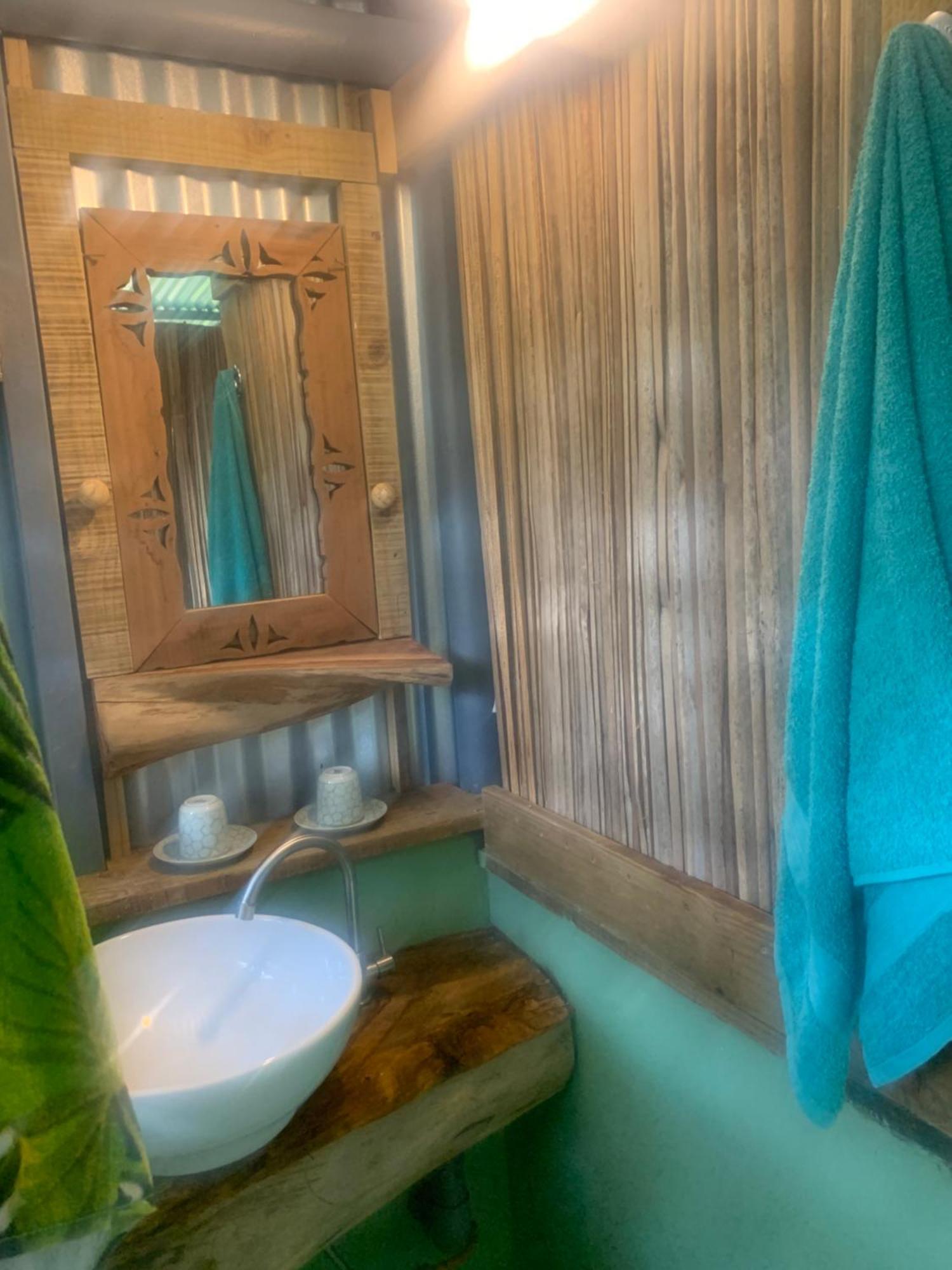 Lily Pad Lodge Bambou Εξωτερικό φωτογραφία